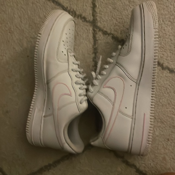 Nike Air Force One - Picture 5 of 5